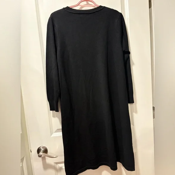 Elegant Black Button-Detail Sweater Dress - Picture 5 of 6